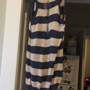 Weathered sleeveless knitted sweater